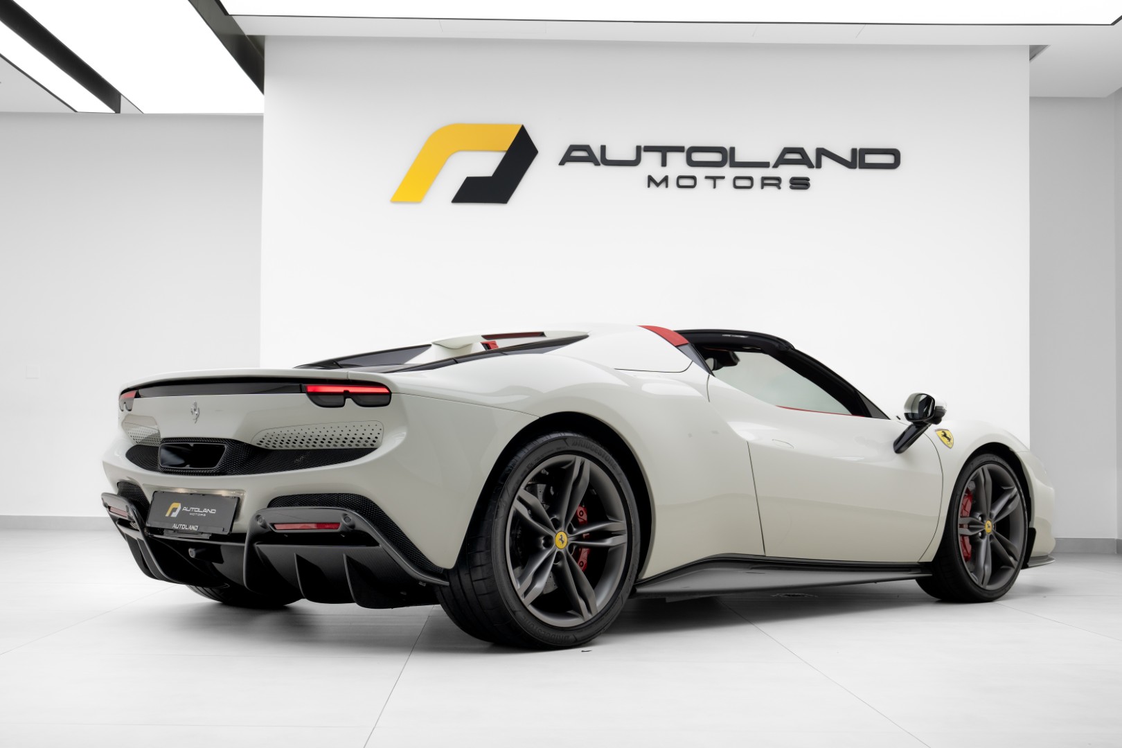 2025 FERRARI 296 GTS STANDARD - KOREAN SPECS - BRAND NEW